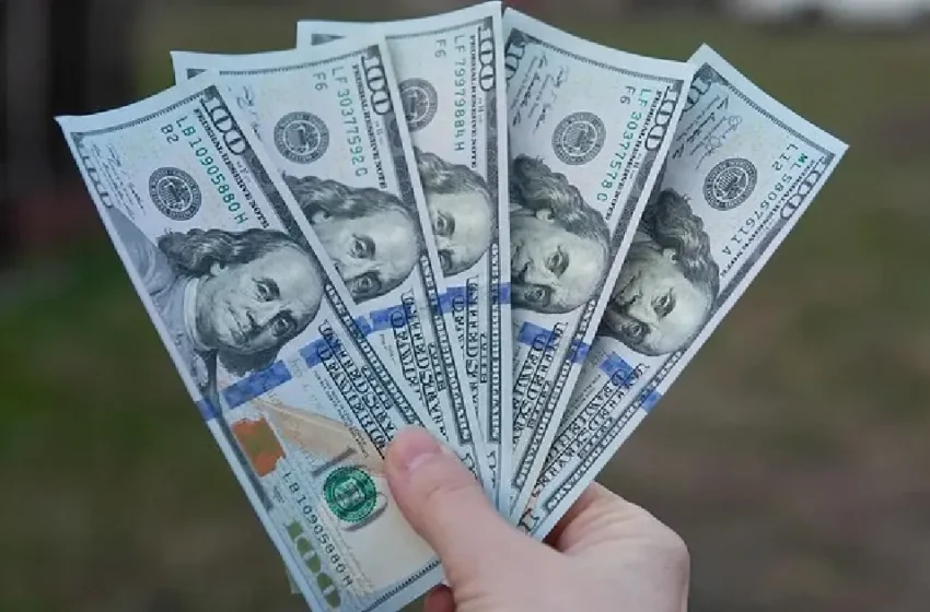 Курс долара в Україні 30 червня