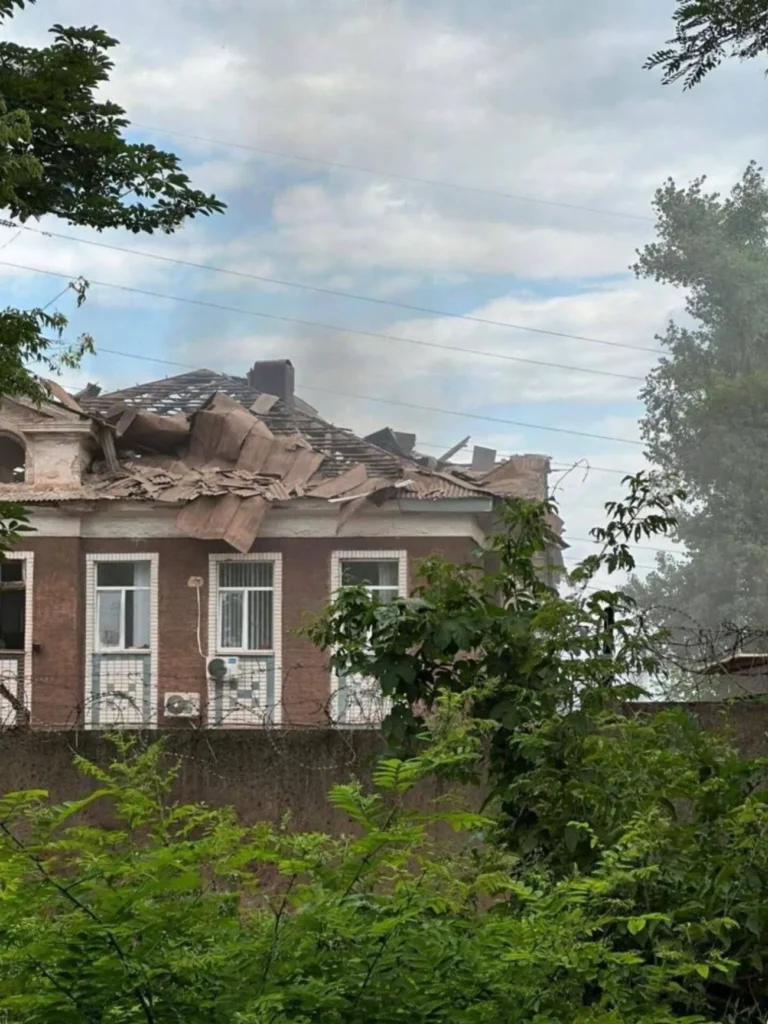 Російський дрон поцілив біля ТЦК в Кривому Розі