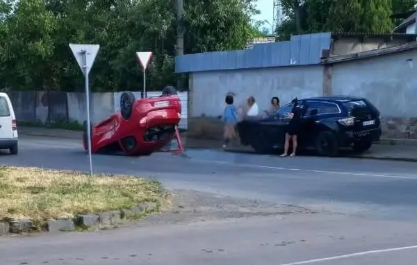 Ужгород: у ранковій аварії травмувалися двоє дітей
