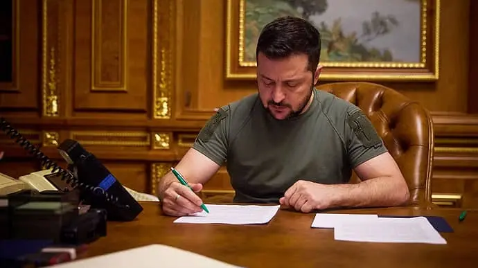 Зеленський підписав нові санкції проти російських виробників дронів і посібників обхідних схем