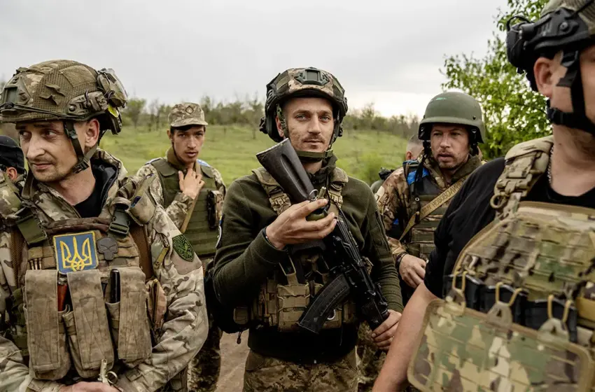 Російські війська атакують на 10 напрямках: українська оборона тримається попри шалений тиск