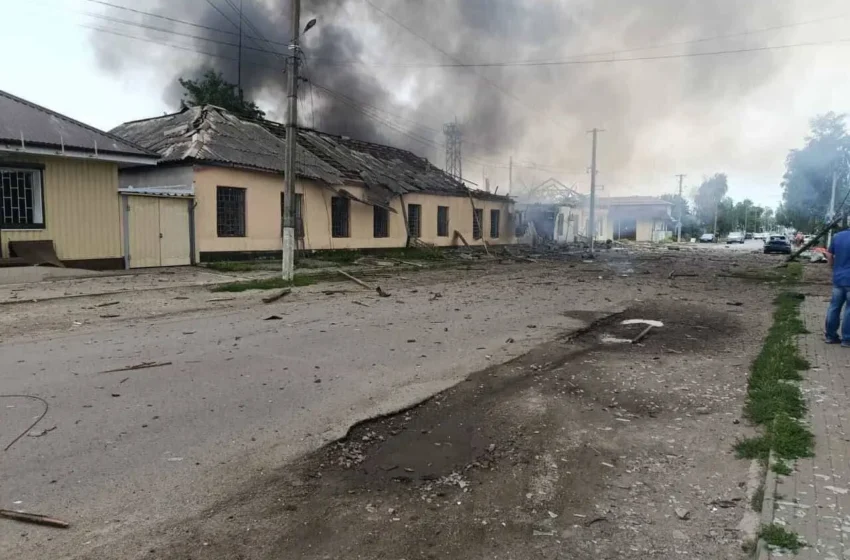  РФ вдарила по ТЦК у П’ятихатках (ВІДЕО): повідомляють про загиблих