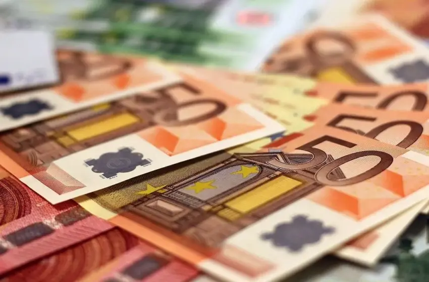  Долар і євро втрачають позиції: курс валют в Україні на 5 вересня