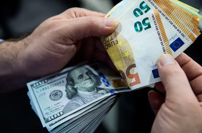  Курс долара в Україні: скільки коштуватимуть $100 до 28 вересня