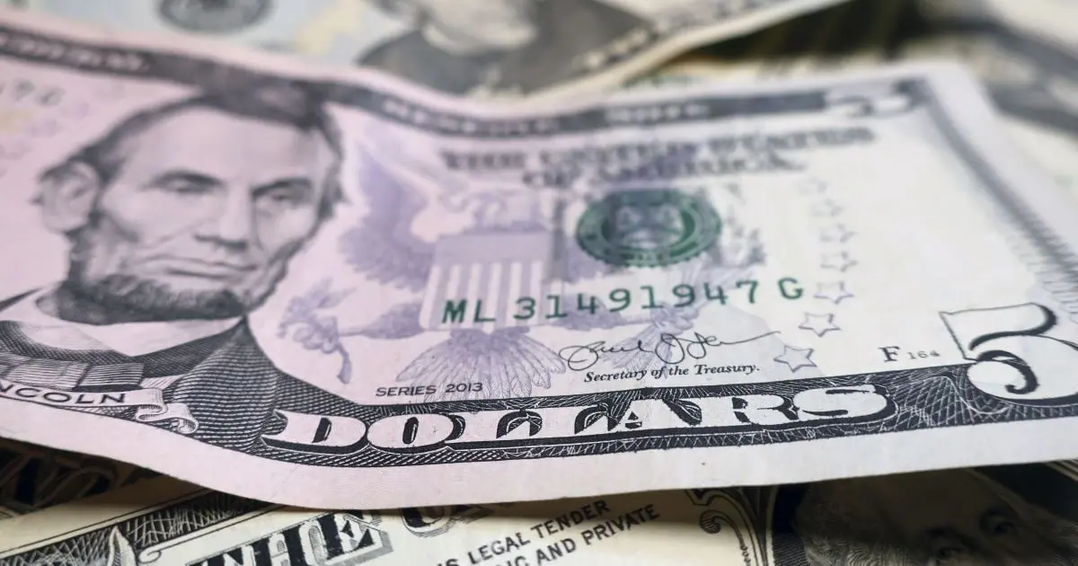 Долар і євро летять угору — нові курси на 28 жовтня
