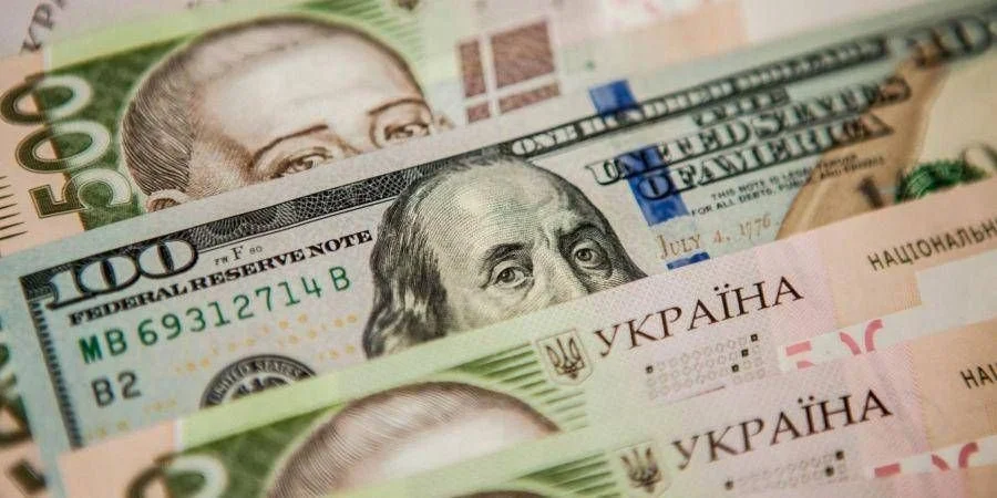 Долар рвонув угору - як змінився курс валют в Україні 9 жовтня