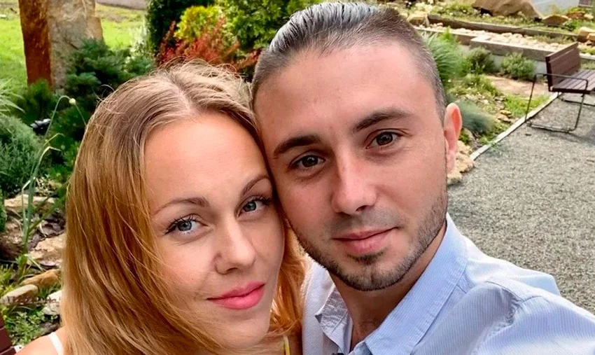  Олена Тополя випадково показала груди у кліпі: як відреагував Тарас Тополя (Фото 18+)