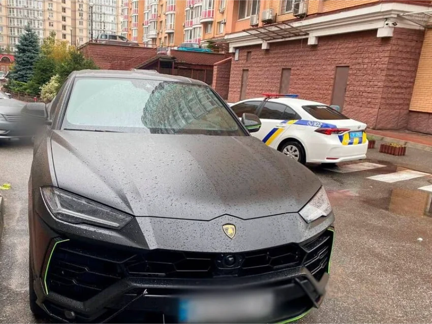 У Києві в Lamborghini виявили мертвим відомого криптоблогера