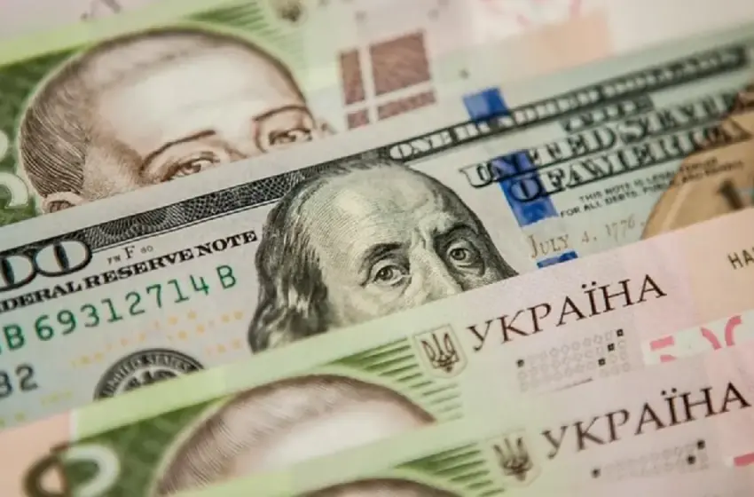  Валюта в Україні 3 жовтня: долар стабільний, євро продовжує дорожчати