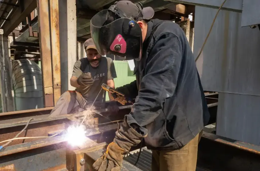  Бронювання робочих місць: де найбільше вакансій та скільки готові платити роботодавці