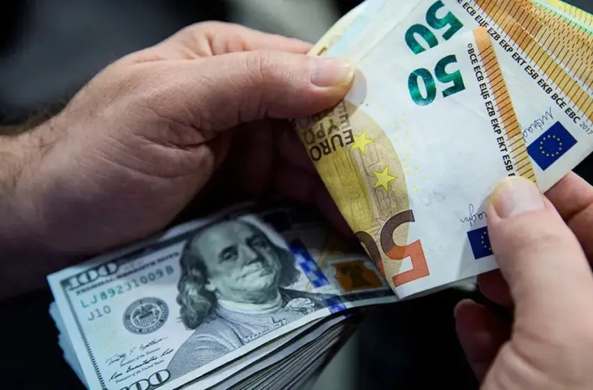  Курс долара стрімко наближається до 42,5: свіжі курси валют в Україні на 11 листопада