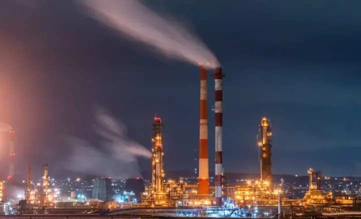  Сили оборони влучили у завод у Ставрополі та склад боєприпасів на Донеччині