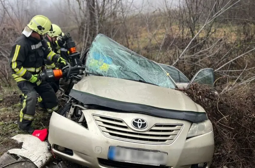  Аварія на трасі «Київ–Знам’янка»: постраждали п’ятеро людей, серед них двоє дітей
