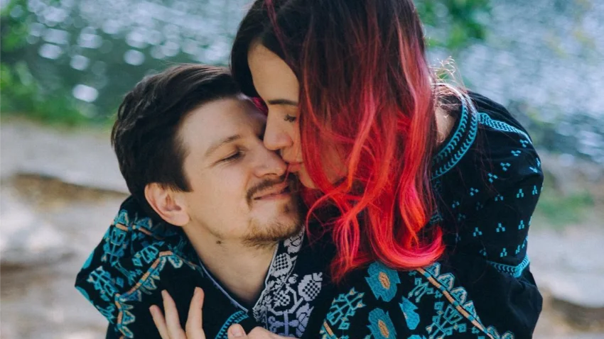  Чоловік MamaRika подарував їй розкішний електромобіль за понад 30 тисяч доларів