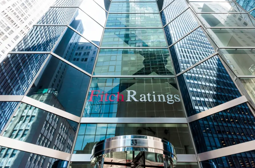  Україна вийшла з “дефолтного туману”: Fitch підвищило кредитний рейтинг країни після успішної реструктуризації боргу