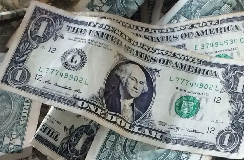  Євро б’є рекорди: курс валют на 16 грудня знову вразив ринок