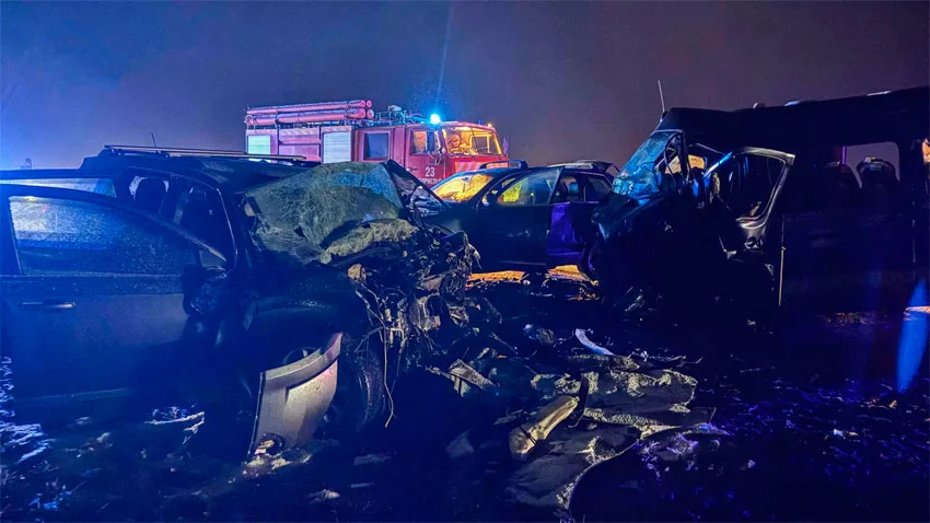  Масштабна ДТП на трасі Київ–Харків: загиблий і понад десяток постраждалих