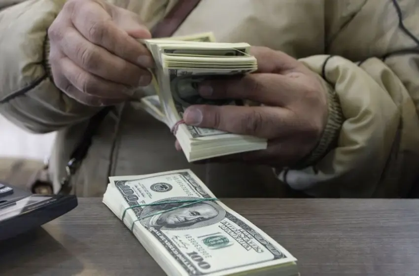  Долар і євро знову дорожчають: що відбувається з курсом валют в Україні 2 грудня
