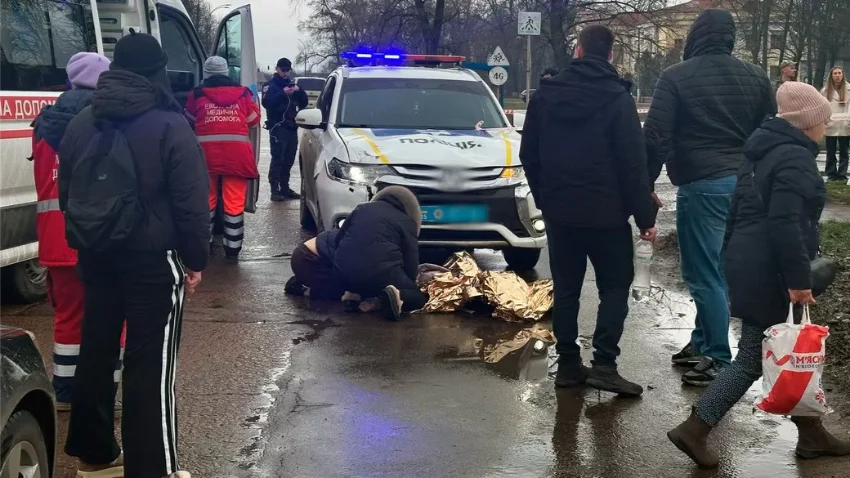  Смертельна аварія в Прилуках: службове авто поліції збило жінку та дитину