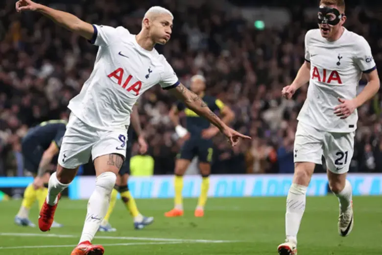  Тоттенгем – Брентфорд прогноз і ставка на матч АПЛ – 06.12.2025