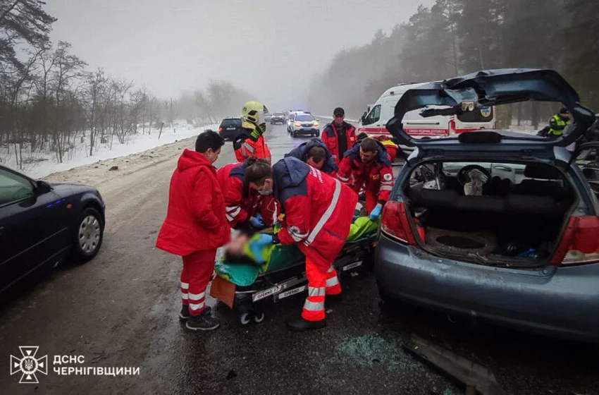 Троє постраждалих у ДТП на трасі Чернігів – Грем’яч